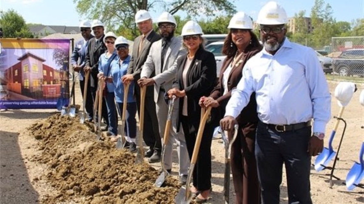Town Center Pointe Apartments under construction in Richton Park The