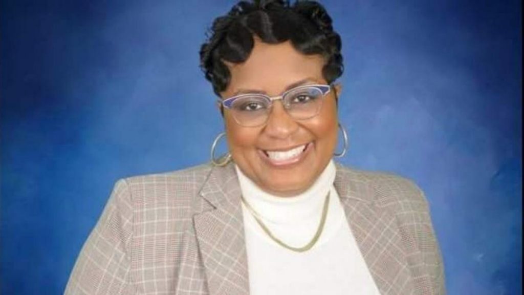 Candidate for State Representative Jasimone Ward talks with The Southland Journal