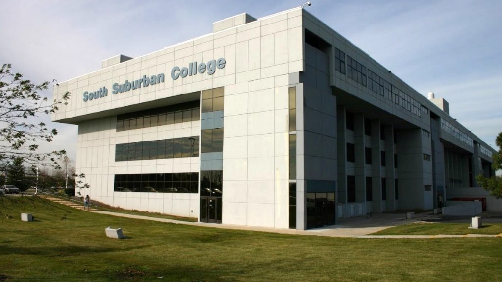 South Suburban College Seeking Teachers for College for Kids Summer Program