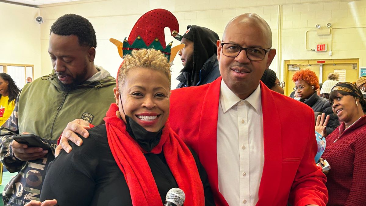 Dolton 149 'Breakfast with Santa' Brings Toys for Kids, 1,000 Holiday Meal Boxes for Families