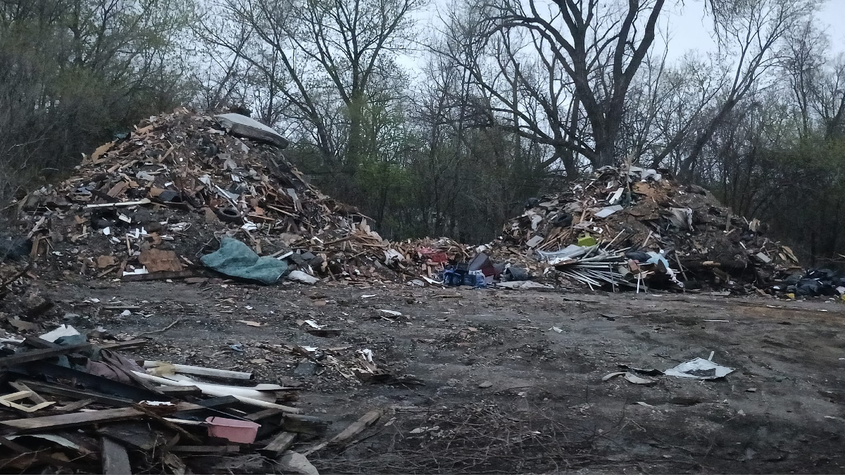 Concerned Citizen of Robbins Alleges Illegal Dumping by Mayor Darren E. Bryant's Administration with Possible Asbestos Contamination