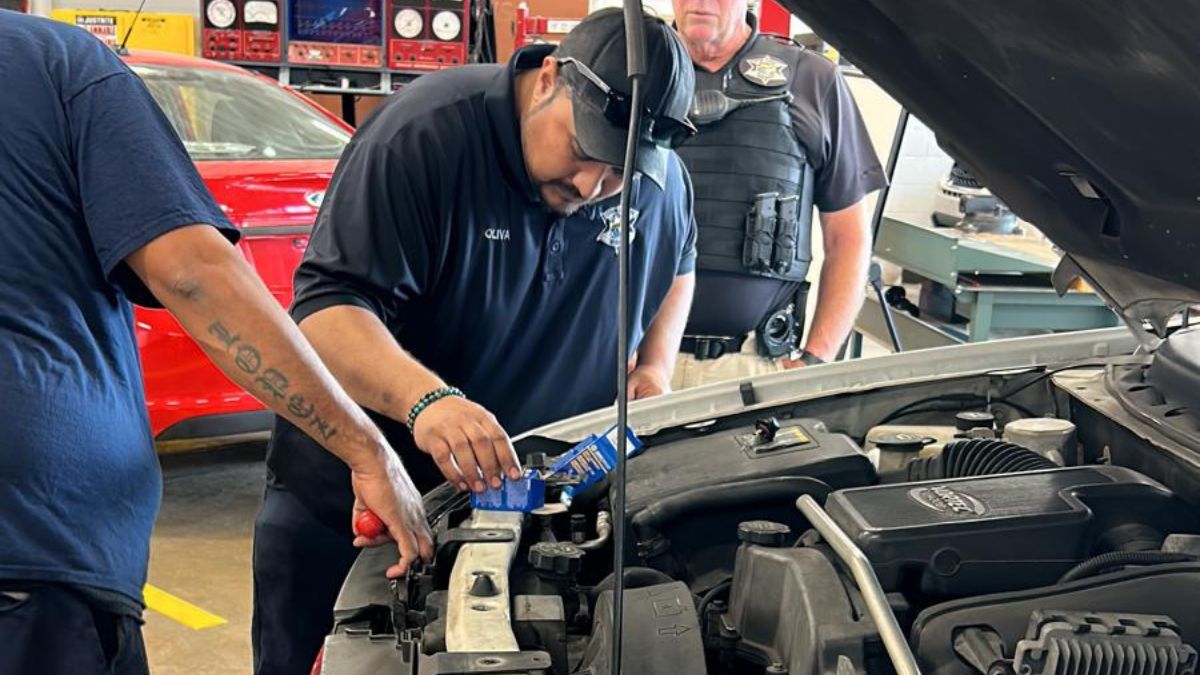 Cook County Commissioner Frank J. Aguilar Partners with Cook County Sheriff’s Office and The Town of Cicero to Provide Free Car Light Repairs