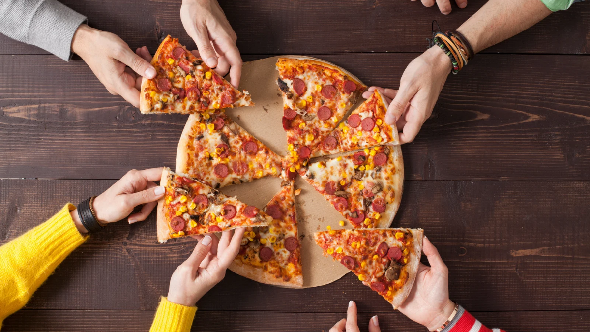 芝加哥的Papa Johns Pizza宣布向芝加哥地区的四个非营利组织捐赠15000美元